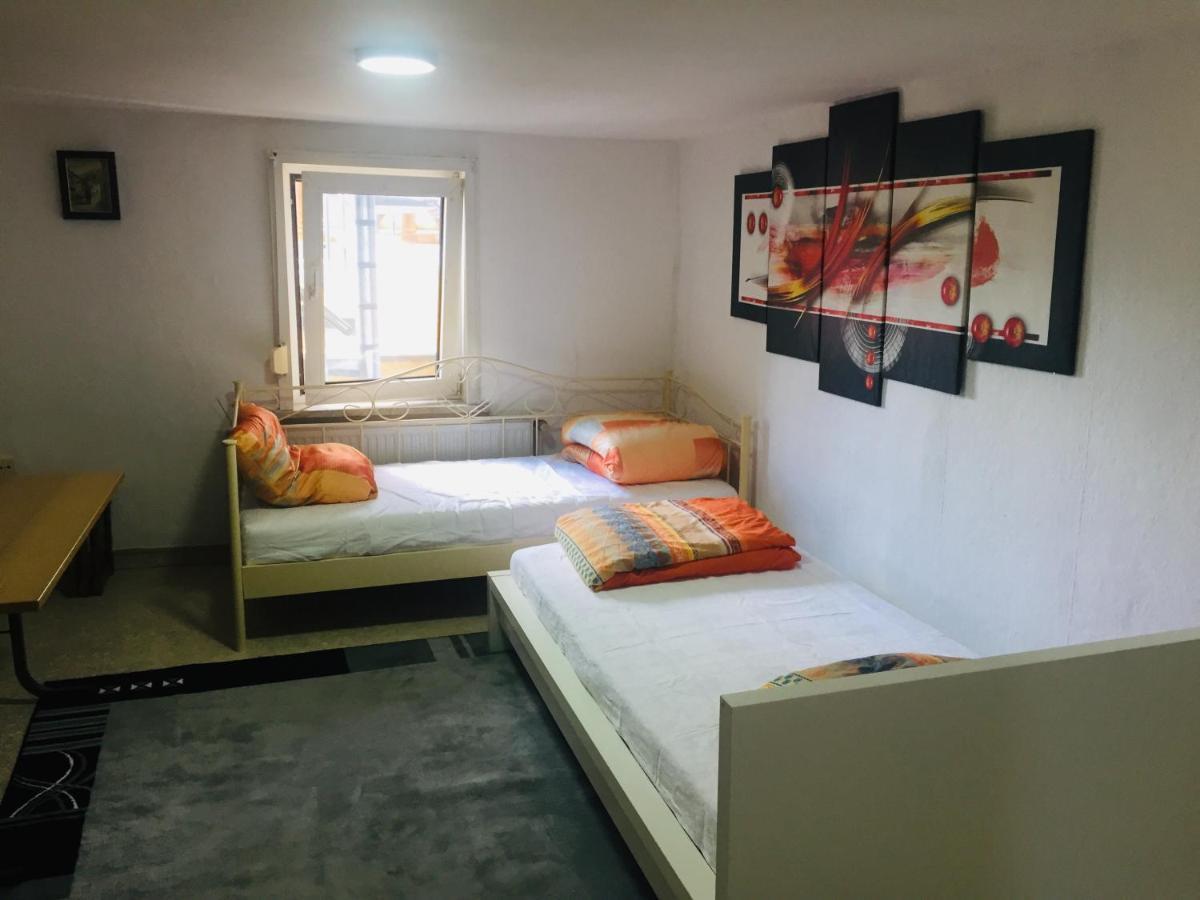 Monteurwohnung, 2 Zimmer, Kueche,Bad Staufenberg  Dış mekan fotoğraf
